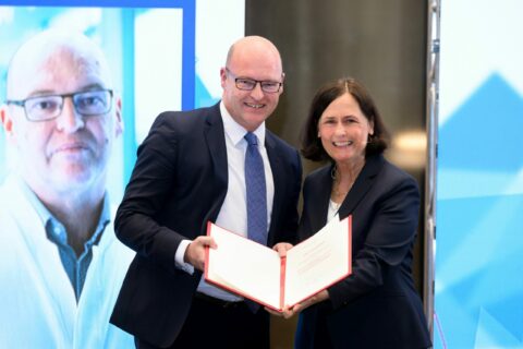 Zum Artikel "Prof. Dr. Georg Schett wins Gottfried Wilhelm Leibniz Prize"