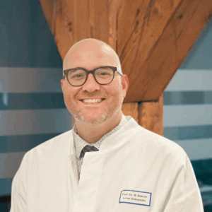 Prof. Dr. med. Marcel Betsch MHBA
