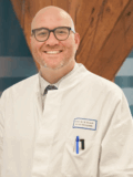 Prof. Dr. med. Marcel Betsch MHBA